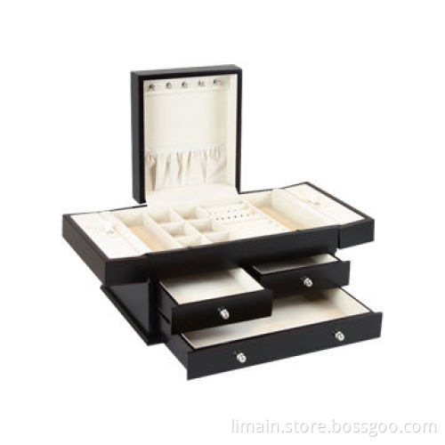 Wooden Jewelry Box, Made of MDF, Velvet Lining and Metal